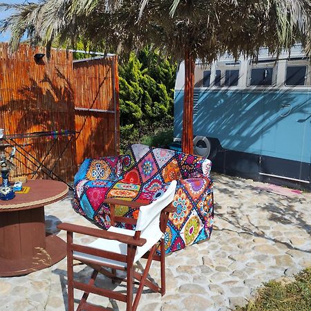 Villa Cornelia Hippie Magic Bus Kíssamos Exterior foto